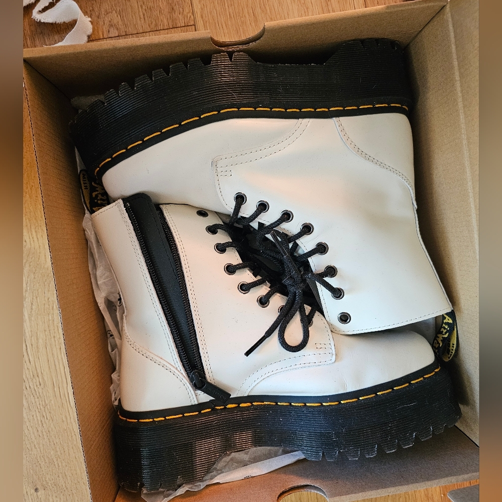Doc Martens Jadon (white)